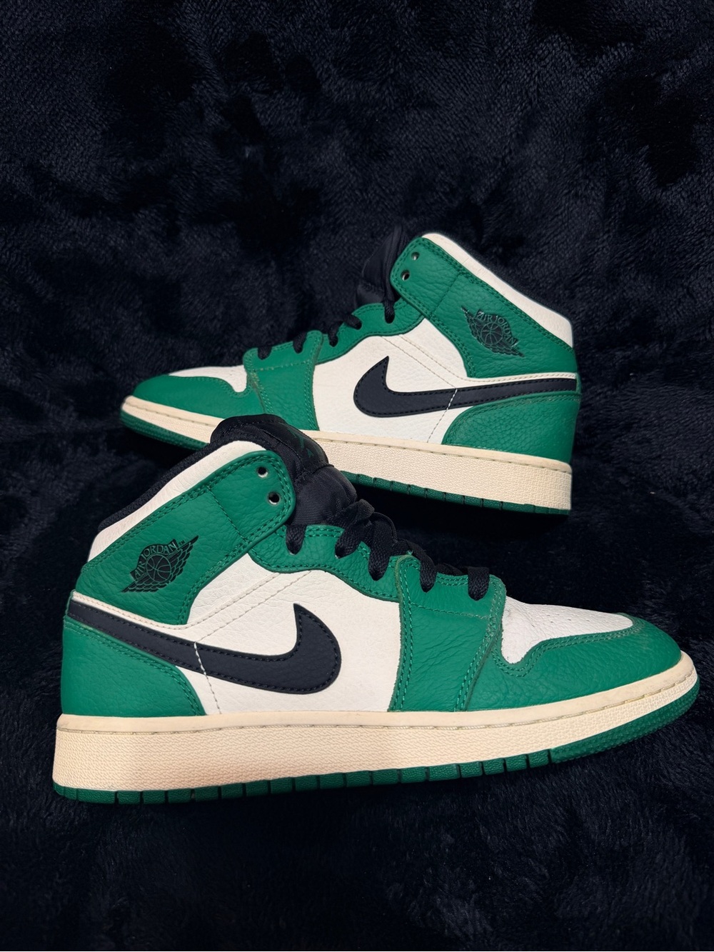 Nike Air Jordan 1 Mid Green White Black